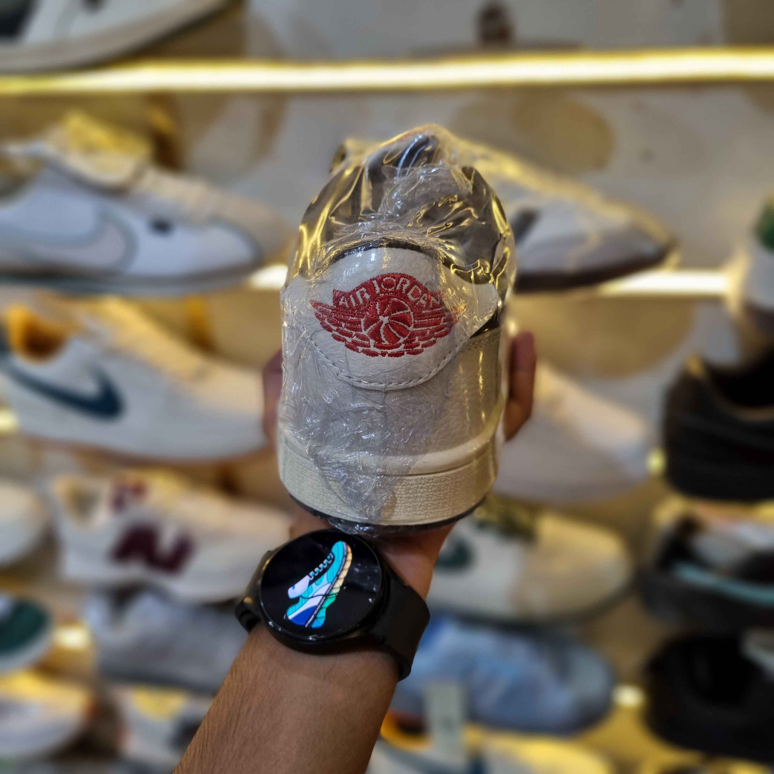 Buy Travis Scott Reverse Mocha Low Online at Best Price